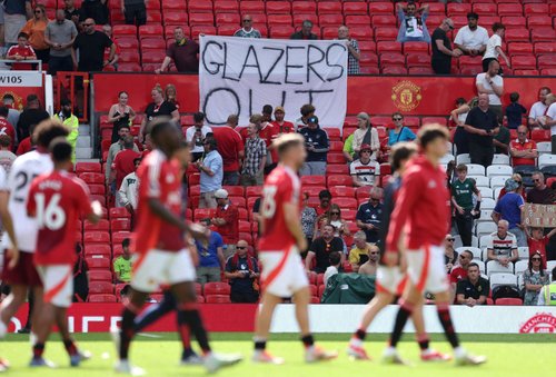 2025-05-11T154625Z_729639205_UP1EL5B16DH8P_RTRMADP_3_SOCCER-ENGLAND-MUN-WHU-REPORT