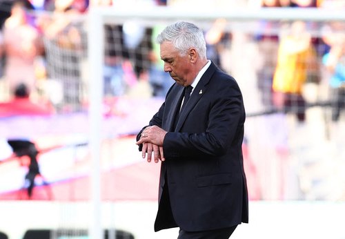 2025-05-11T162742Z_831092169_UP1EL5B19Q4EE_RTRMADP_3_SOCCER-SPAIN-BAR-RMA-REPORT