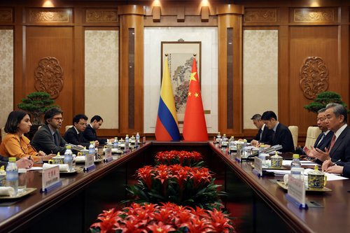 Kolumbijska i kineska delegacija