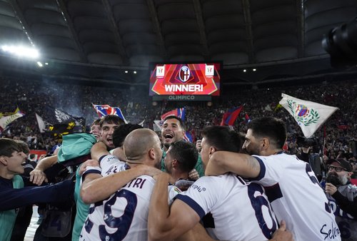 2025-05-14T211025Z_303605045_UP1EL5E1MTBVH_RTRMADP_3_SOCCER-ITALY-MIL-BOL-REPORT