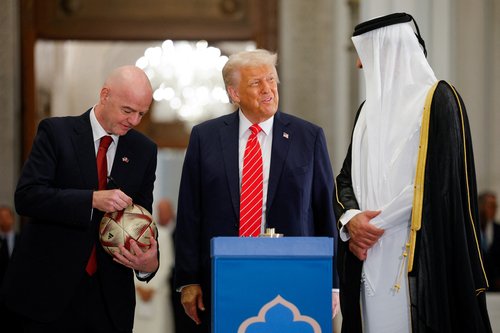 2025-05-14T211228Z_1426401501_RC2WHEA12HKQ_RTRMADP_3_USA-TRUMP-GULF