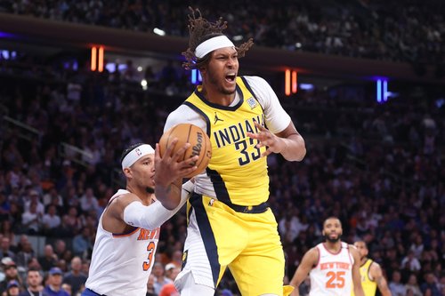 2025-05-24T030426Z_1966182337_MT1USATODAY26271071_RTRMADP_3_NBA-PLAYOFFS-INDIANA-PACERS-AT-NEW-YORK-KNICKS