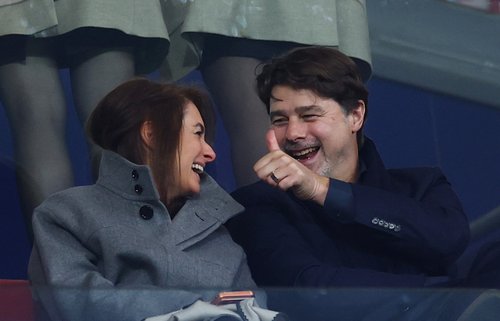 Soccer Football - UEFA Champions League - Round of 16 - First Leg - Atletico Madrid v Tottenham Hotspur - Riyadh Air Metropolitano, Madrid, Spain - March 10, 2026 U.S. coach Mauricio Pochettino and wife Karina Pochettino in the stands before the match Ac