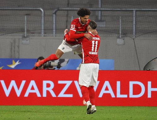 Bundesliga - SC Freiburg v Bayer Leverkusen