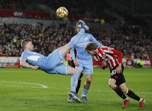 Premier League - Brentford v Manchester City
