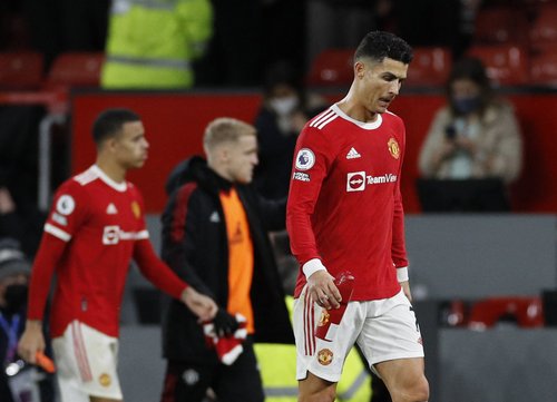 Premier League - Manchester United v Burnley