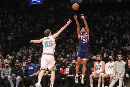 NBA: San Antonio Spurs at Brooklyn Nets