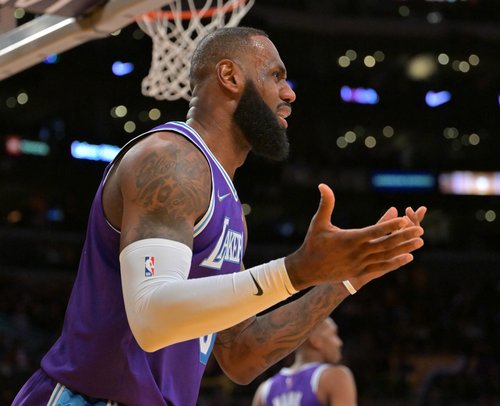 NBA: New York Knicks at Los Angeles Lakers
