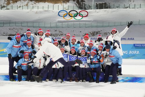 Biathlon - Men's 15km Mass Start