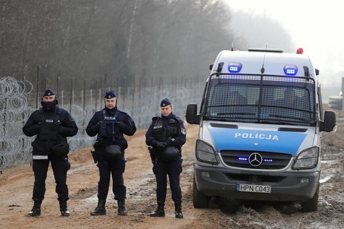 Poljska policija na granici sa Ukrajinom