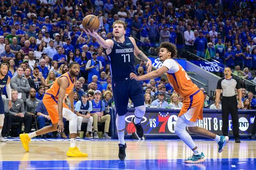 NBA: Phoenix Suns at Dallas Mavericks