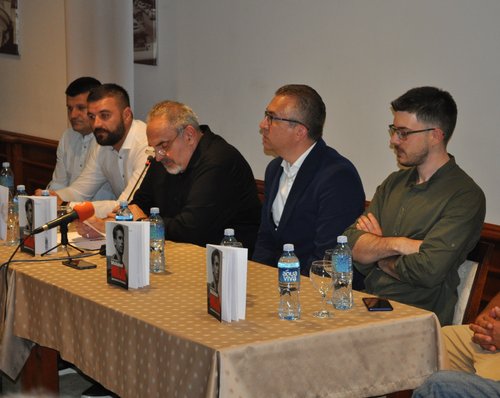 Dario Mehmedović predstavio knjigu 'Muhamed Mujić - Mostarska zlatna kopačka'