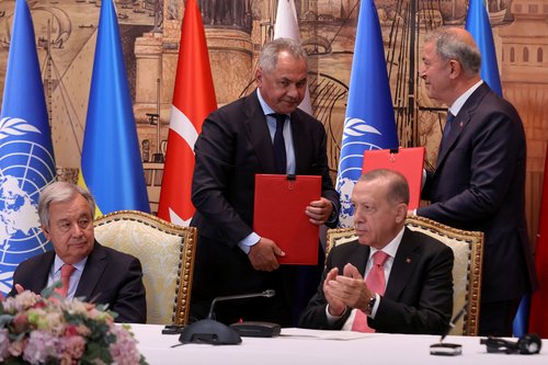 Ukraine, Russia, Turkey sign U.N. deal unlocking grain exports