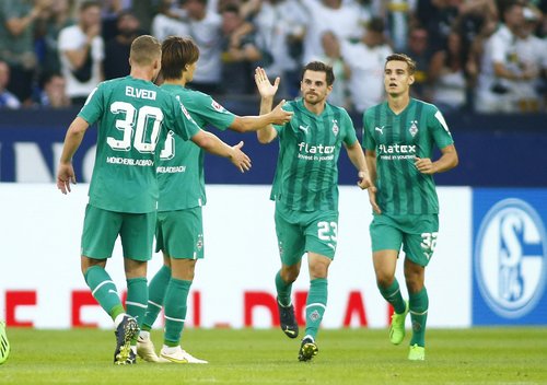 Bundesliga - Schalke 04 v Borussia Moenchengladbach