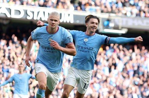 Premier League - Manchester City v Manchester United