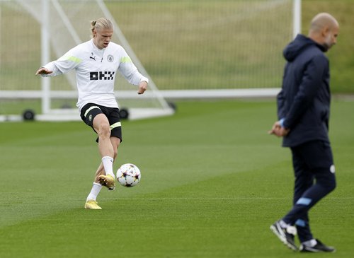 Champions League - Manchester City Training