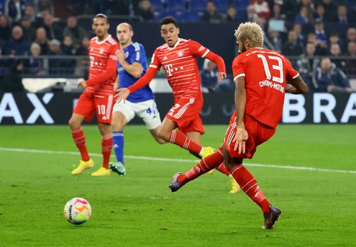 Bundesliga - Schalke 04 v Bayern Munich