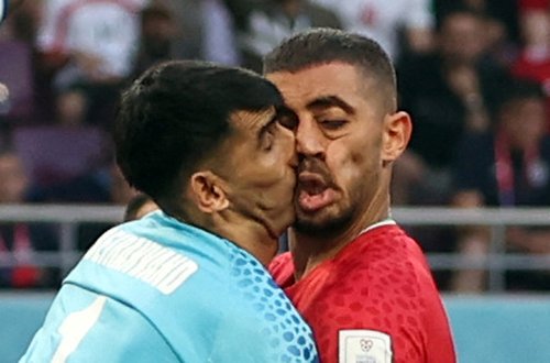 1669039468-2022-11-21T132528Z_264513799_RC2DQX9MLEY0_RTRMADP_3_SOCCER-WORLDCUP-ENG-IRN-REPORT.JPG