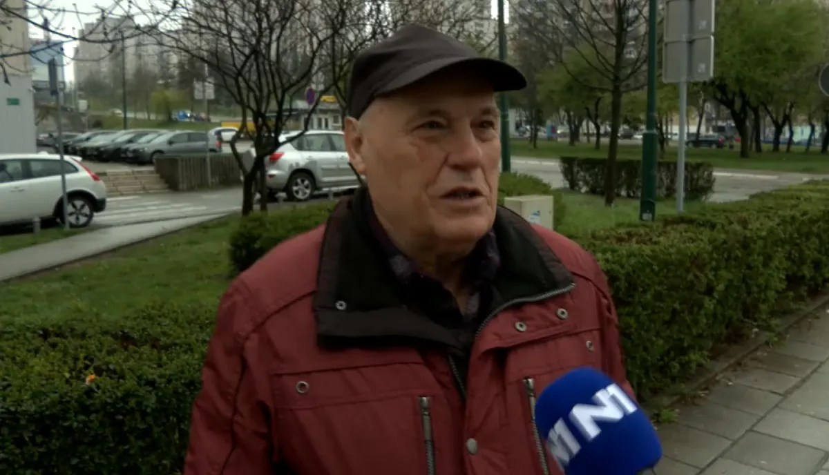 Građani uoči odlučujuće utakmice predviđaju ko bi mogao postići pogodak: 