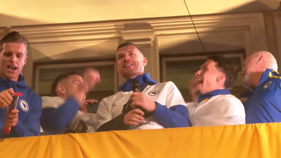 Džeko nakon historijskog uspjeha: Kažu pokeraš aaaa? Al' što ih izblefa pokeraš!