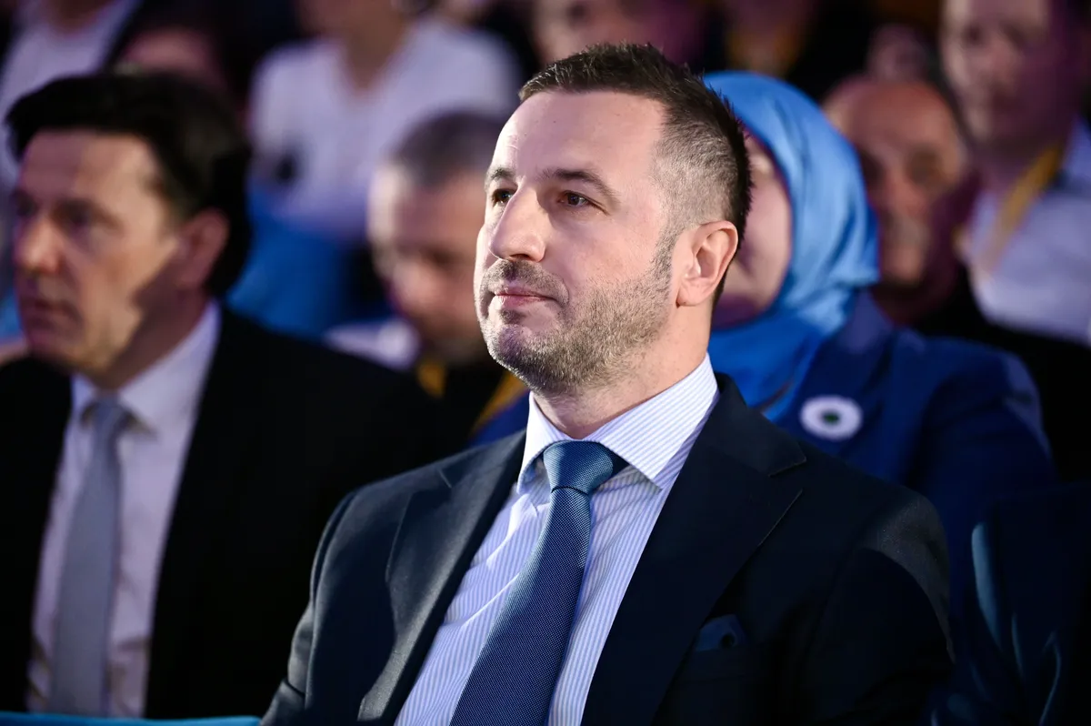 Semir Efendić ostaje na čelu Stranke za BiH