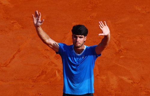 Tennis - ATP Masters 1000 - Monte Carlo Masters - Monte Carlo Country Club, Roquebrune-Cap-Martin, France - April 11, 2026 Spain's Carlos Alcaraz celebrates after winning his semi final match against Monaco's Valentin Vacherot REUTERS/Manon Cruz