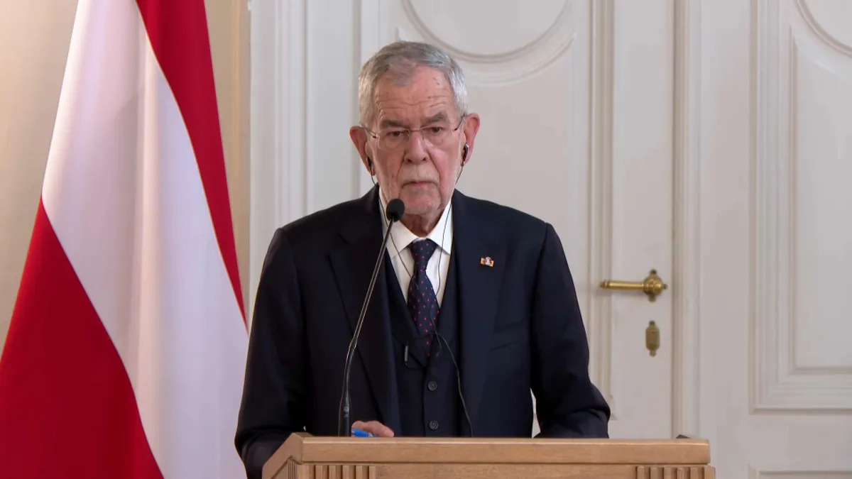 Austrian President in Sarajevo warns of dwindling EU funds and geopolitical vacuums
