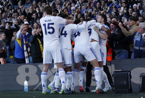 Soccer Football - Premier League - Leeds United v Wolverhampton Wanderers - Elland Road, Leeds, Britain - April 18, 2026 Leeds United's Dominic Calvert-Lewin celebrates scoring their third goal with teammates Action Images via Reuters/Jason Cairnduff EDIT