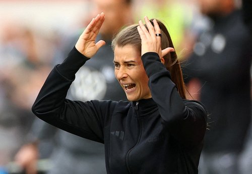 Soccer Football - Bundesliga - 1. FC Union Berlin v VfL Wolfsburg - Stadion An der Alten Forsterei, Berlin, Germany - April 18, 2026 1. FC Union Berlin interim coach Marie-Louise Eta reacts REUTERS/Lisi Niesner DFL REGULATIONS PROHIBIT ANY USE OF PHOTOGR