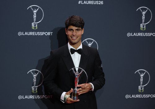 Laureus World Sports Awards - Palacio de Cibeles, Madrid, Spain - April 20, 2026 Spain's Carlos Alcaraz poses on the red carpet after winning the World Sportsman of the Year Award REUTERS/Isabel Infantes