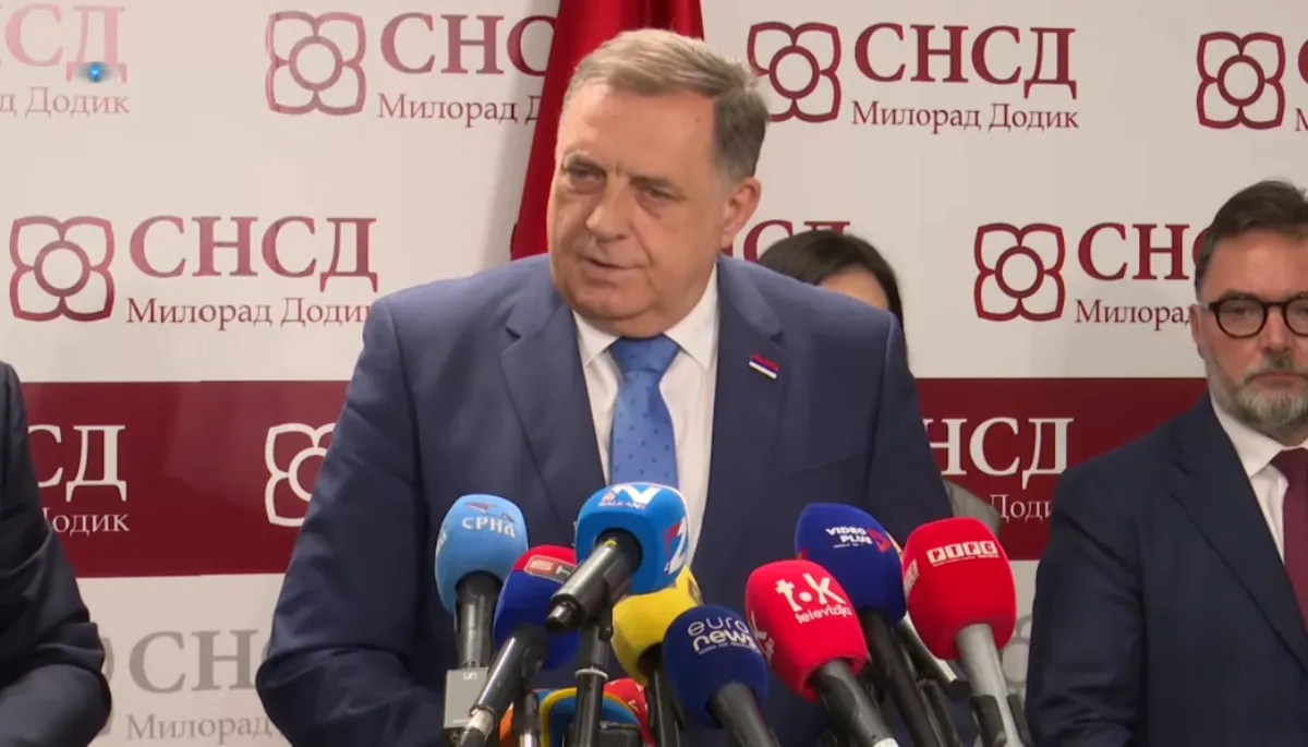 Dodik se izvinio osobama koje su policajci tukli na Palama: Pretrpili su štetu, istrajat ćemo na istini, u policiju trebamo imati povjerenje