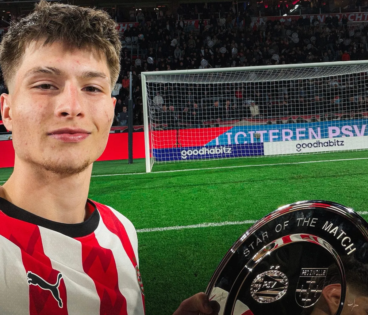 PSV nahvalio Bajraktarevića posebnom porukom nakon partije karijere (FOTO)