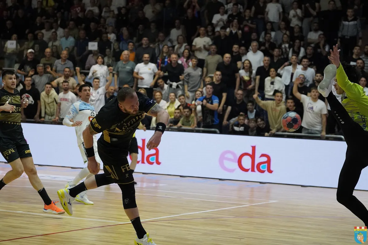 Sjajni Izviđač pobijedio favorizanu Tatabanyju i branit će prednost u revanšu za finale EHF Evropskog kupa