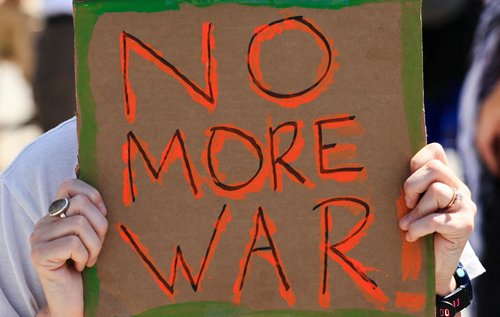 2025-06-22T223008Z_1379047717_RC2Y7FAQKNZW_RTRMADP_3_IRAN-NUCLEAR-USA-PROTESTS