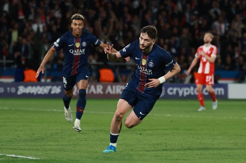 2026-04-28T202200Z_1954913283_UP1EM4S1KKNBD_RTRMADP_3_SOCCER-CHAMPIONS-PSG-FCB