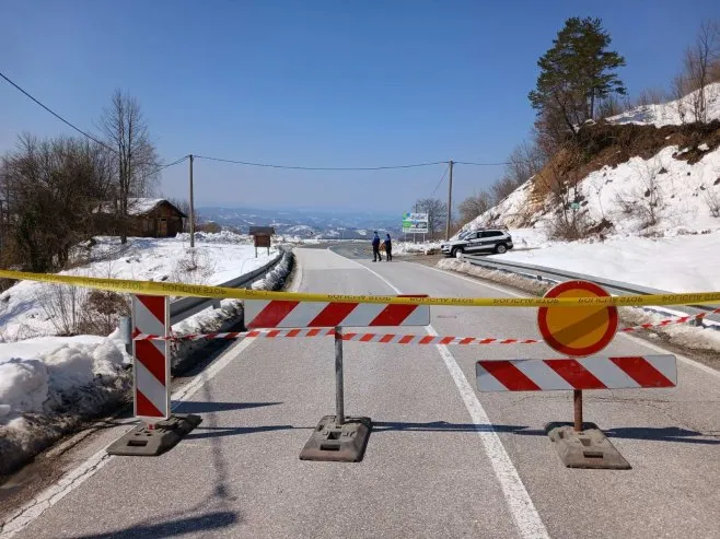 Magistralna cesta Tuzla-Bijeljina i dalje zatvorena zbog odrona