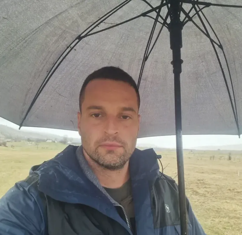 Miloš se umjesto banjalučkog asfalta odlučio za njive glamočkog polja: "Djecu planiram preseliti ovdje"