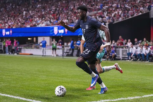 Mar 31, 2026; Atlanta, Georgia, USA; United States forward Patrick Agyemang (25) controls the ball against Portugal at Mercedes-Benz Stadium. Mandatory Credit: Dale Zanine-Imagn Images