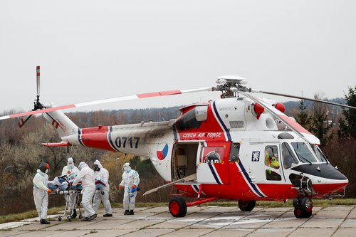Medical workers transport COVID-19 patients from Brno to Prague