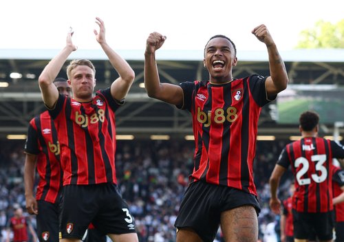 Soccer Football - Premier League - Fulham v AFC Bournemouth - Craven Cottage, London, Britain - May 9, 2026 AFC Bournemouth's Adrien Truffert and Eli Junior Kroupi celebrate after the match Action Images via Reuters/Matthew Childs EDITORIAL USE ONLY. NO U