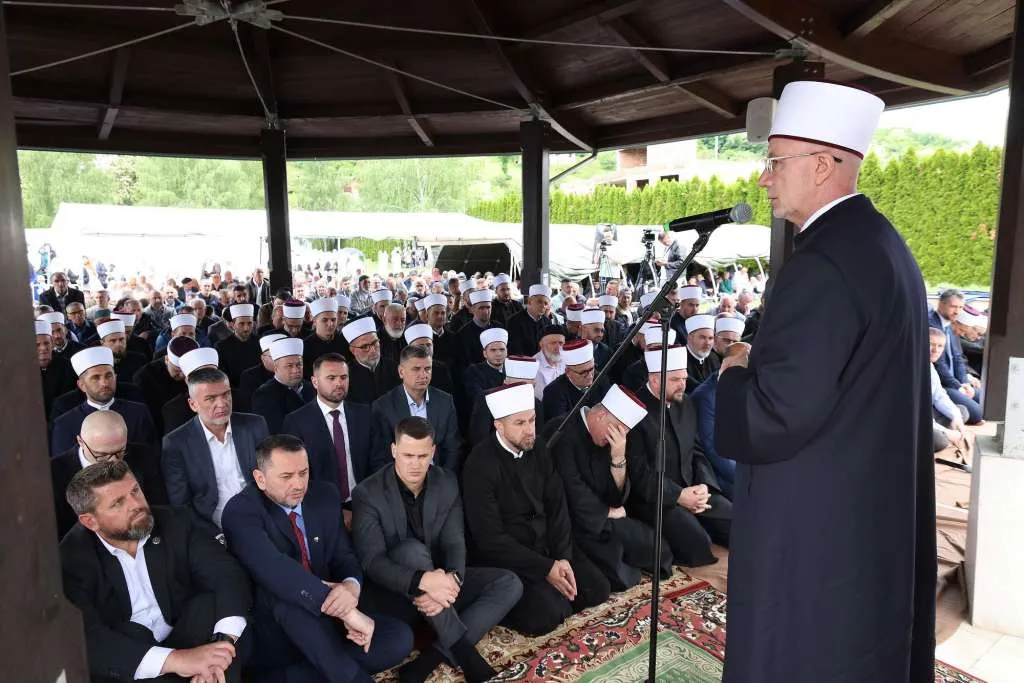 U Veljacima klanjana dvadeseta kolektivna dženaza za šehide Bratunca