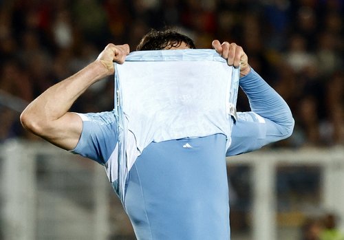 Soccer Football - Serie A - Lecce v Juventus - Stadio Via del mare, Lecce, Italy - May 9, 2026 Juventus' Dusan Vlahovic reacts after missing a chance to score REUTERS/Alessandro Garofalo