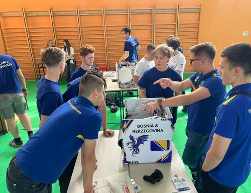 robotika tim bih druga gimnazija