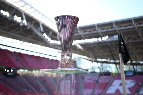 Soccer Football - UEFA Conference League - Final - Crystal Palace v Rayo Vallecano - Red Bull Arena, Leipzig, Germany - May 27, 2026 General view of the UEFA Conference League trophy on display inside the stadium before the match REUTERS/Annegret Hilse