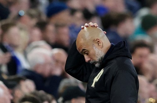 Soccer Football - Premier League - Everton v Manchester City - Hill Dickinson Stadium, Liverpool, Britain - May 4, 2026 Manchester City manager Pep Guardiola reacts REUTERS/Scott Heppell EDITORIAL USE ONLY. NO USE WITH UNAUTHORIZED AUDIO, VIDEO, DATA, FIX