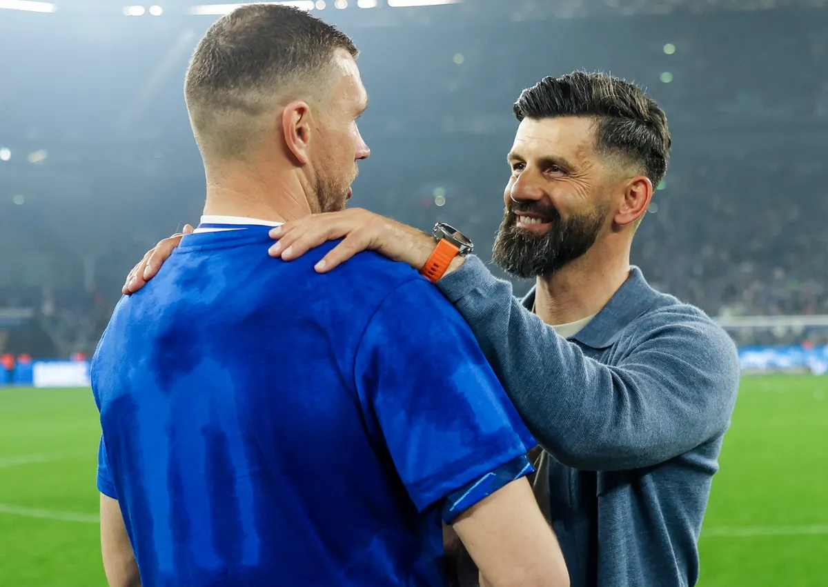 Schalke sprema novu ulogu za Edina Džeku, evo šta će to značiti za Dijamanta u Bundesligi