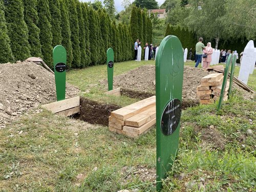 Kolektivna dženaza Bratunac