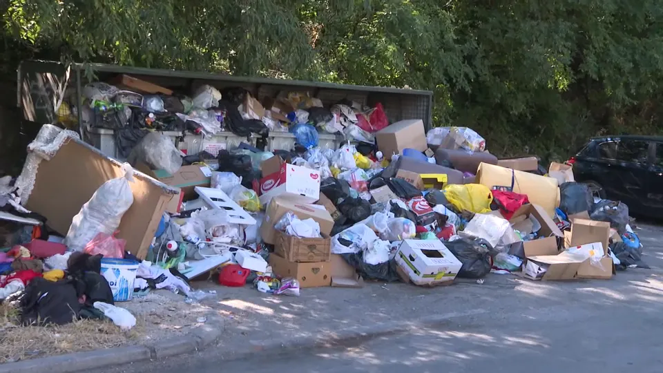 Mostar: Počinje odvoz nagomilanog otpada, angažirana mehanizacija na deponiji