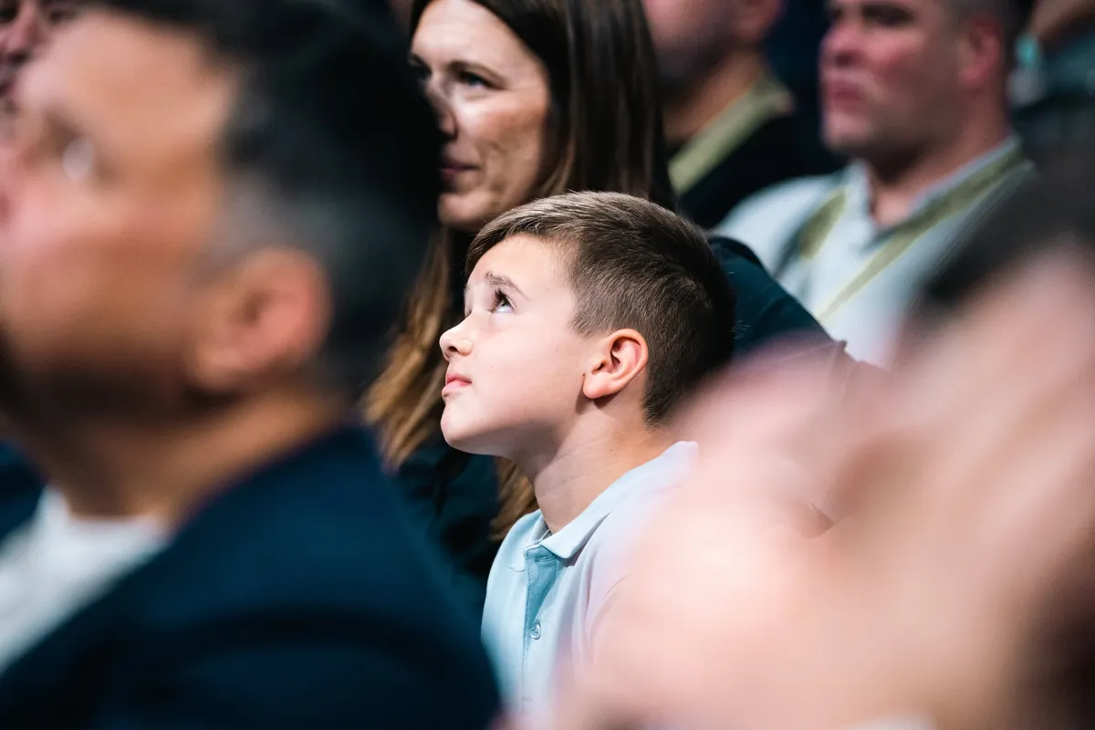Arena u suzama: Partizan odao dirljivu počast Edin