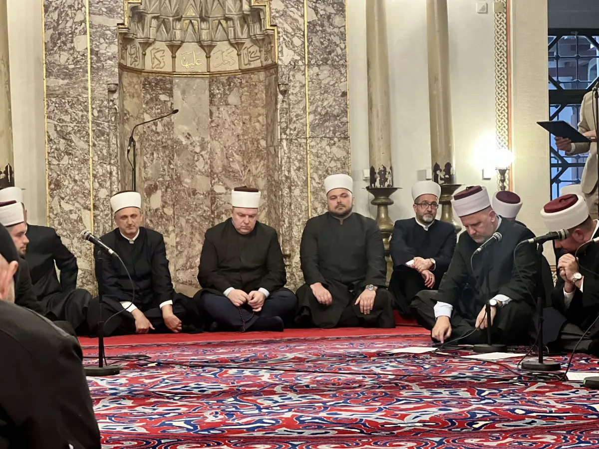 Zalaskom sunca nastupila Nova hidžretska 1448. godina: Svečanost održana u Begovoj džamiji